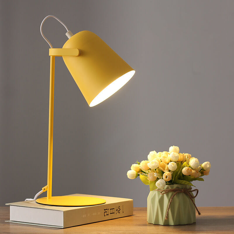 Nordic Style Macaron Color Creative Iron Bucket 1-Light Table Lamp