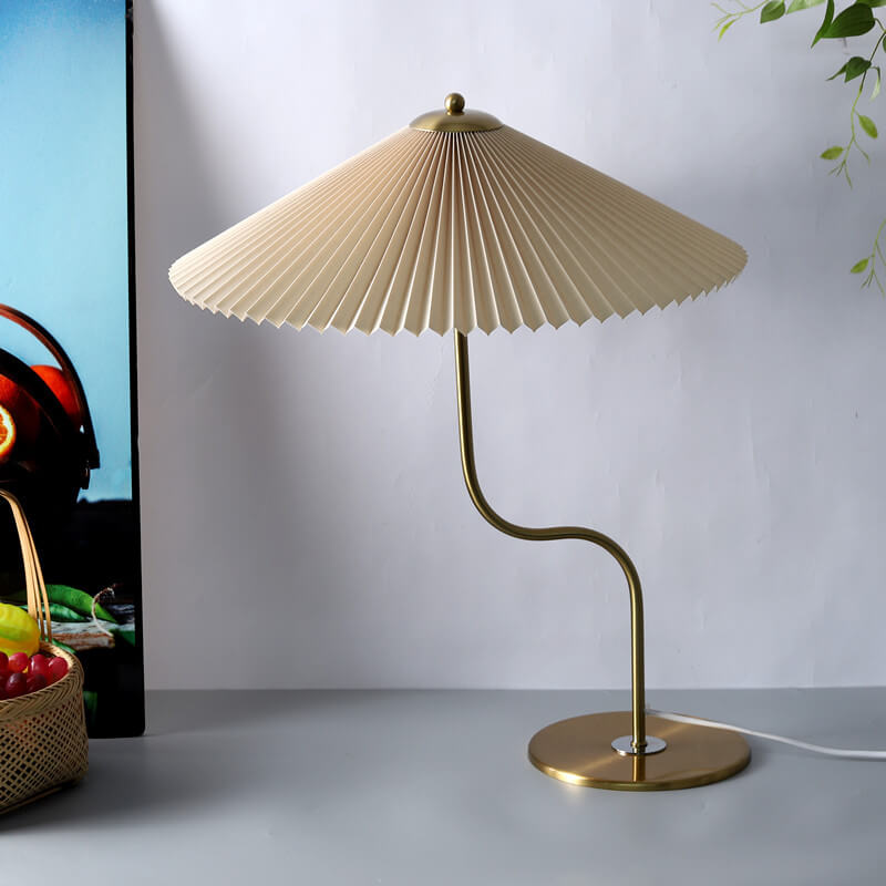 Retro Pleated Umbrella Shaped Table Lamp 1-Light Decorative Desk Light