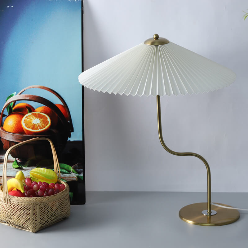 Retro Pleated Umbrella Shaped Table Lamp 1-Light Decorative Desk Light