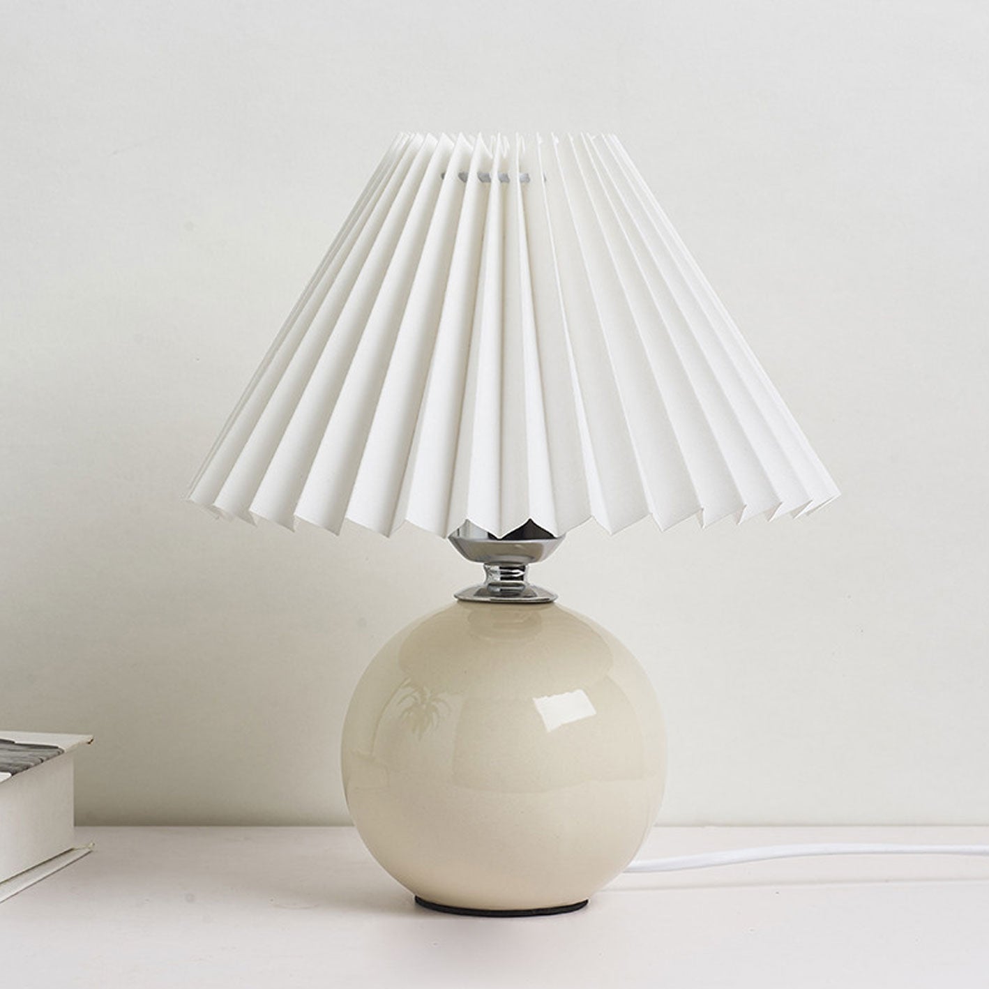 Nordic Minimalist Ceramic Table Lamp Pleated Shade 1-Light