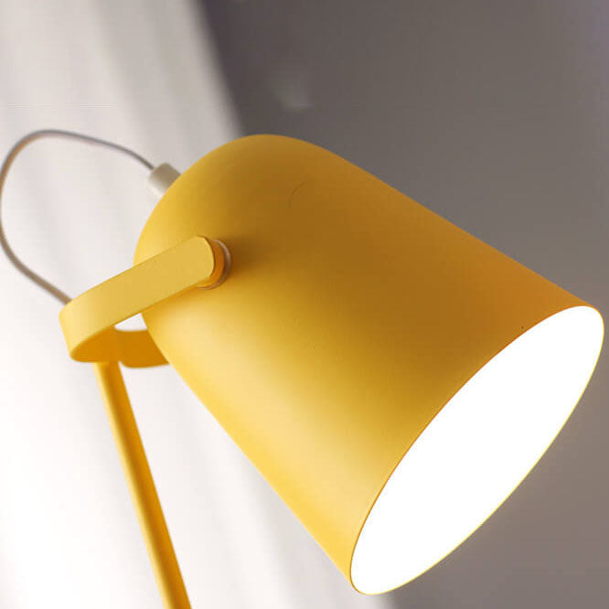 Nordic Style Macaron Color Creative Iron Bucket 1-Light Table Lamp
