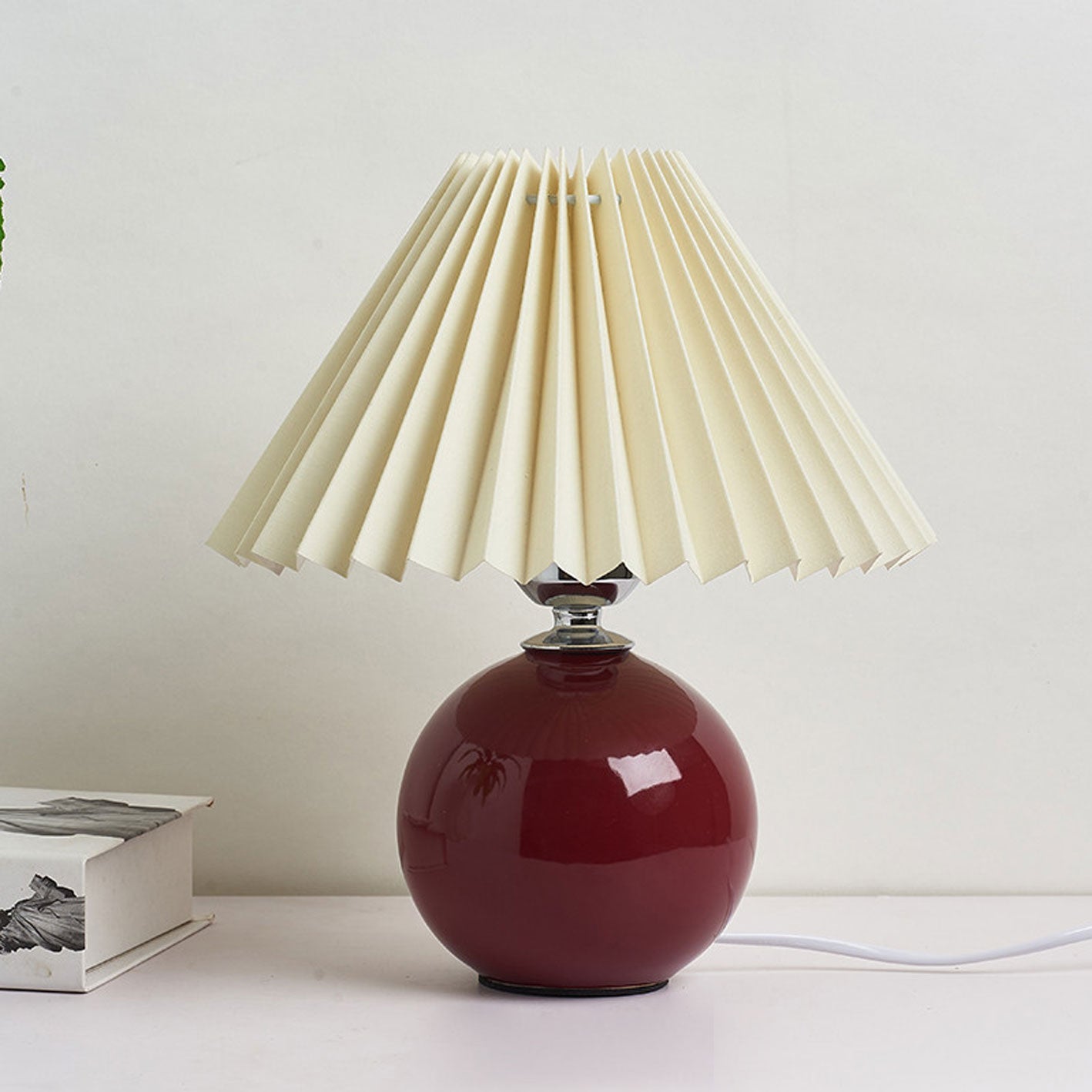 Nordic Minimalist Ceramic Table Lamp Pleated Shade 1-Light