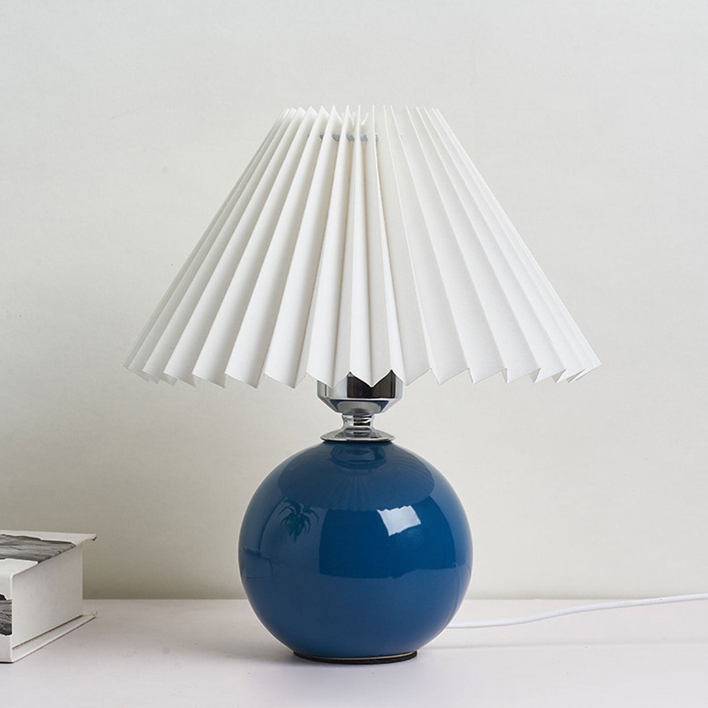 Nordic Minimalist Ceramic Table Lamp Pleated Shade 1-Light