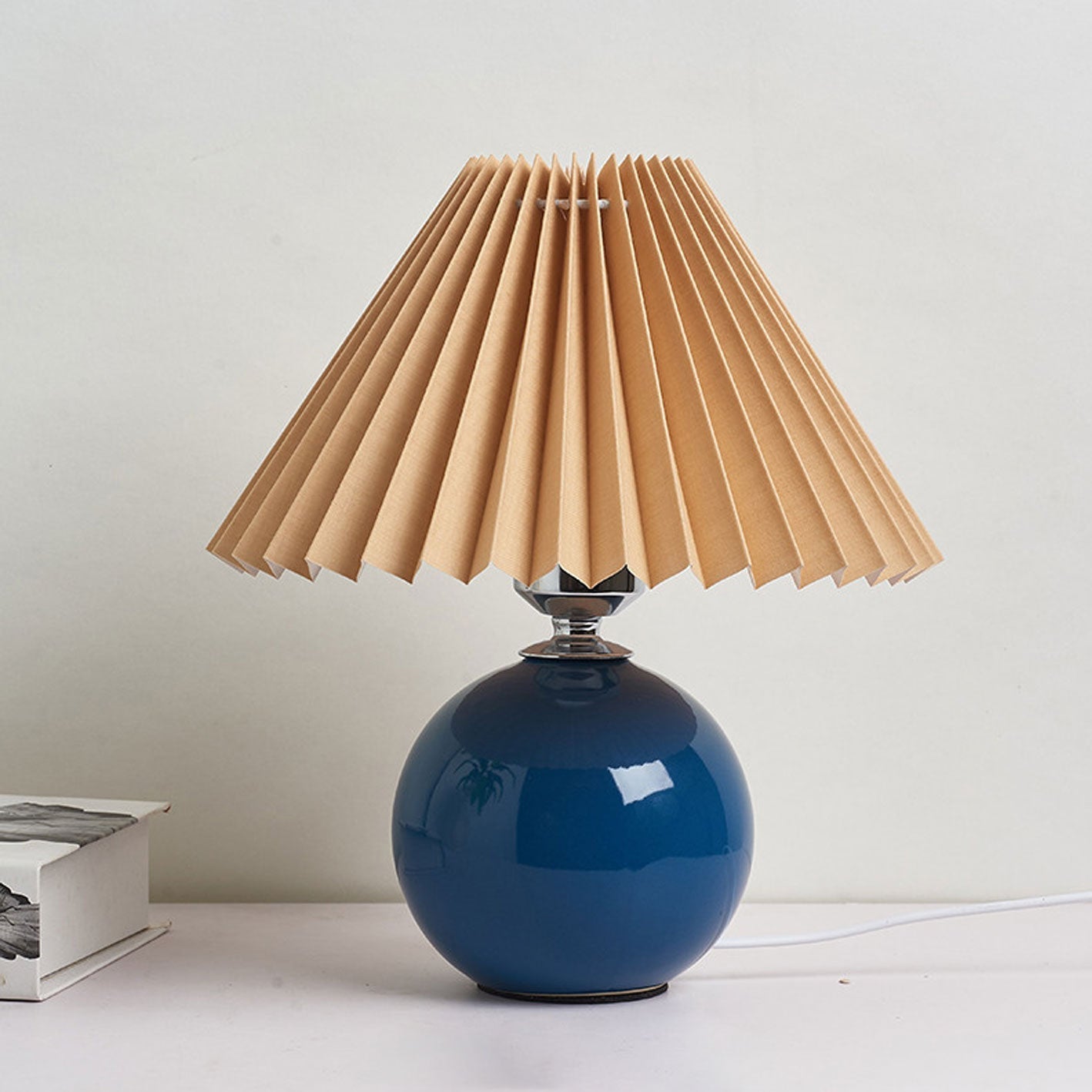 Nordic Minimalist Ceramic Table Lamp Pleated Shade 1-Light