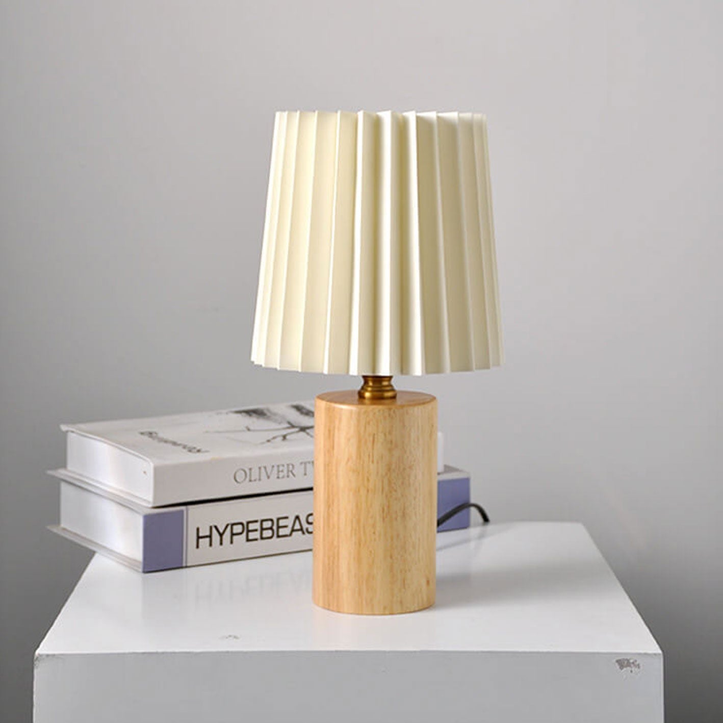 Vintage Korean Pleated Table Lamp Solid Wood Base 1-Light Column Lamp
