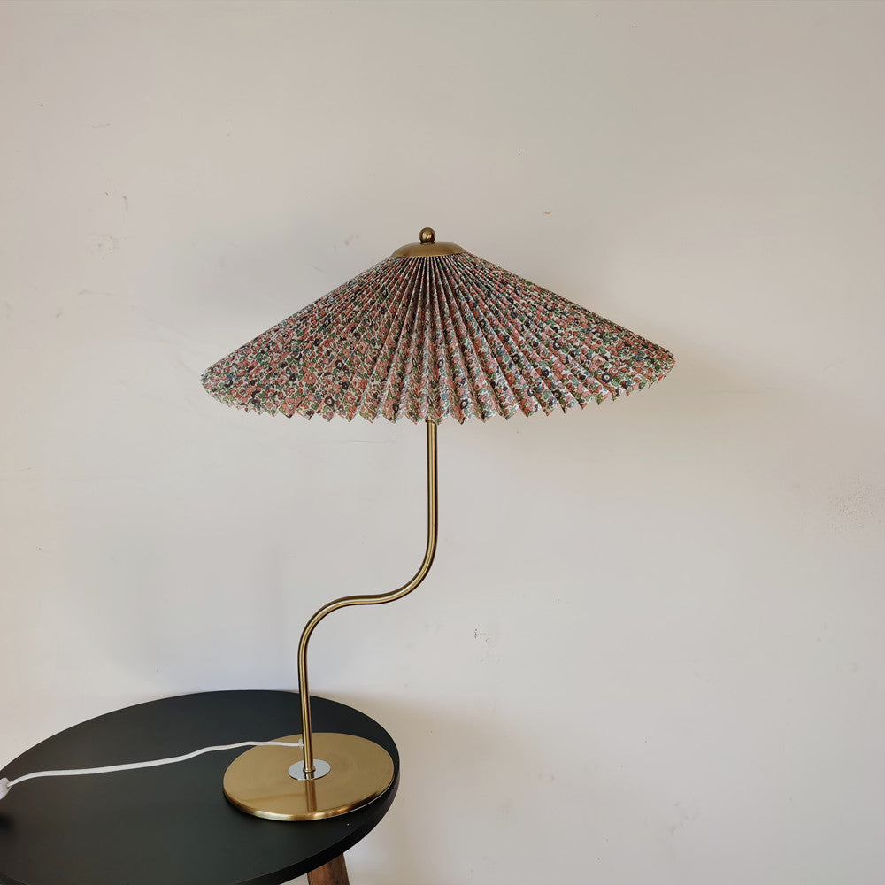 Retro Pleated Umbrella Shaped Table Lamp 1-Light Decorative Desk Light