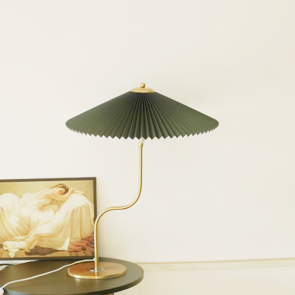 Retro Pleated Umbrella Shaped Table Lamp 1-Light Decorative Desk Light