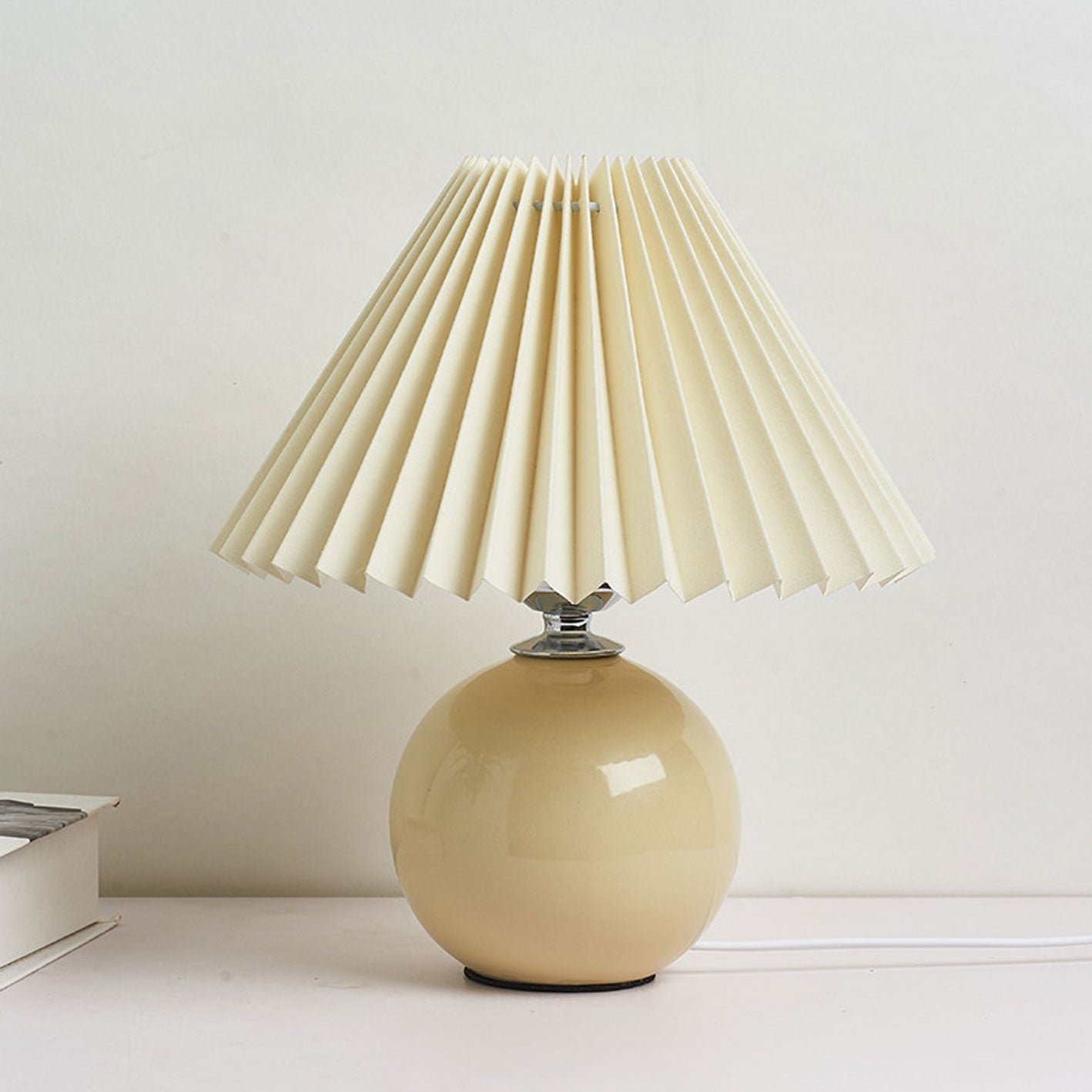 Nordic Minimalist Ceramic Table Lamp Pleated Shade 1-Light