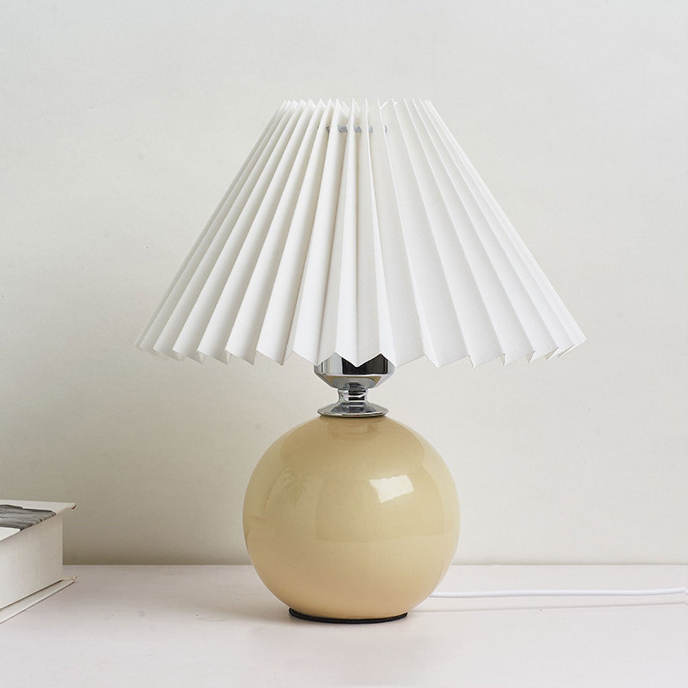 Nordic Minimalist Ceramic Table Lamp Pleated Shade 1-Light