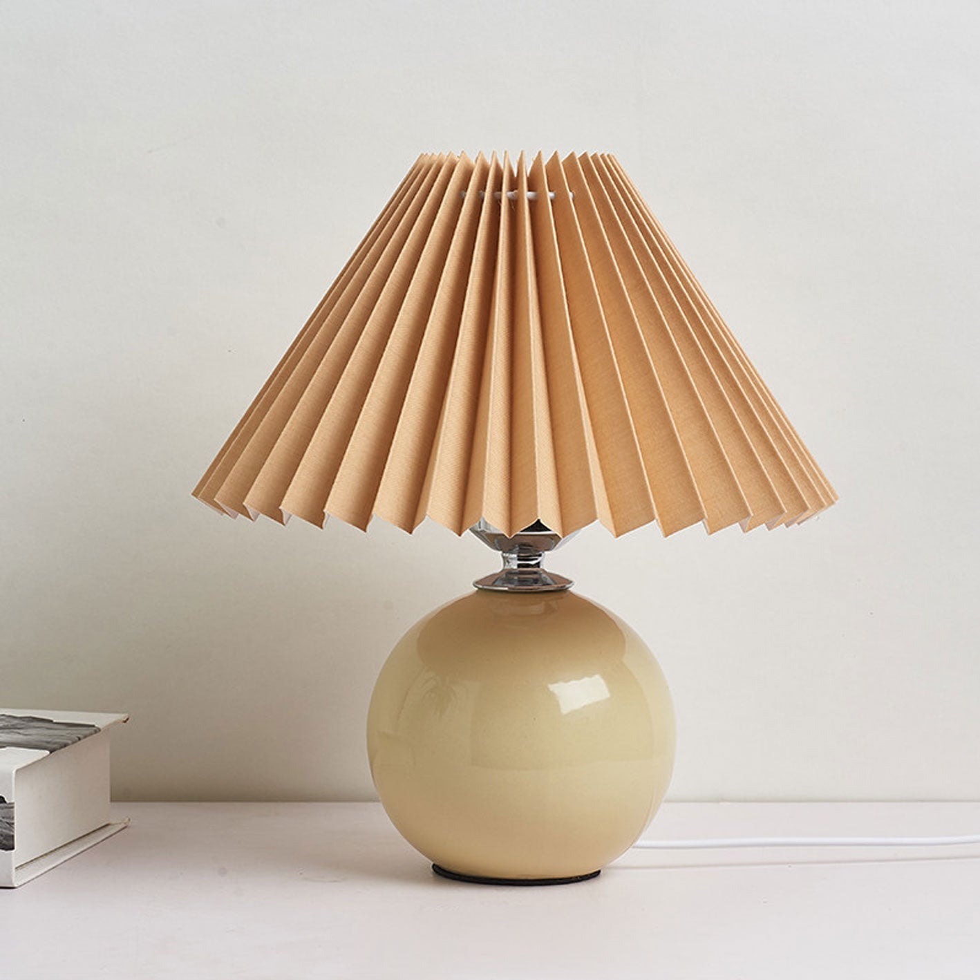 Nordic Minimalist Ceramic Table Lamp Pleated Shade 1-Light