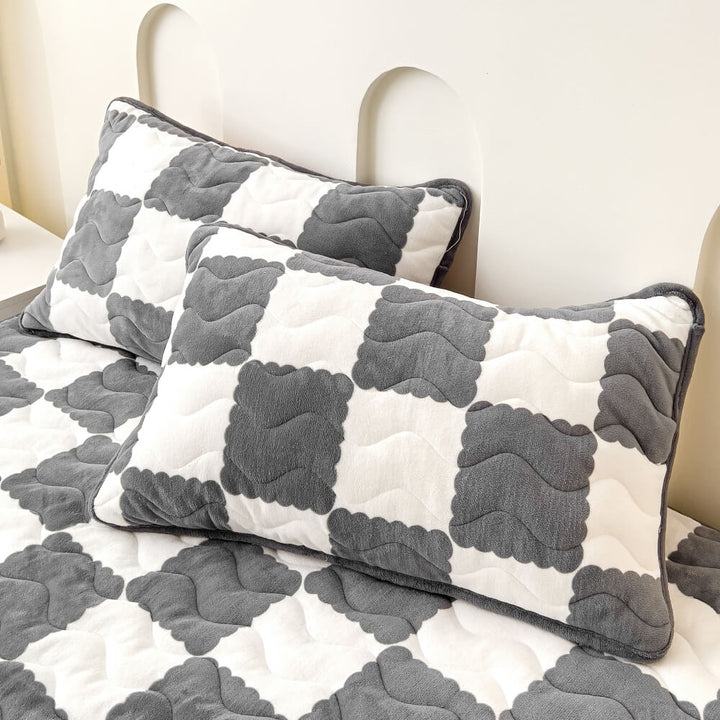 Milk Velvet Checked Fitted Sheet Mattress Cover for Cozy Bedding-Orizon Depot