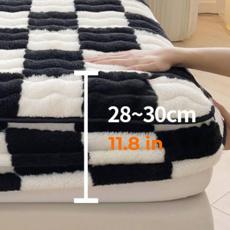 Milk Velvet Checked Fitted Sheet Mattress Cover for Cozy Bedding-Orizon Depot