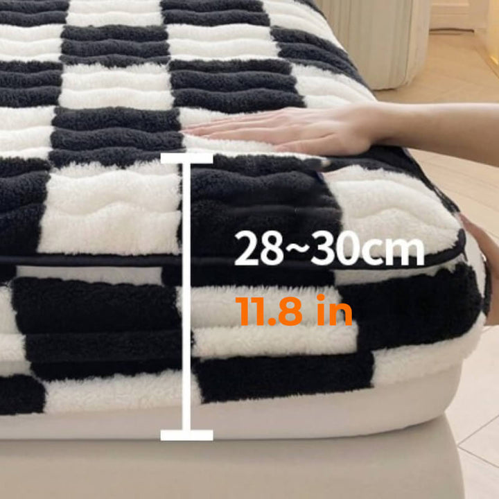 Milk Velvet Checked Fitted Sheet Mattress Cover for Cozy Bedding-Orizon Depot
