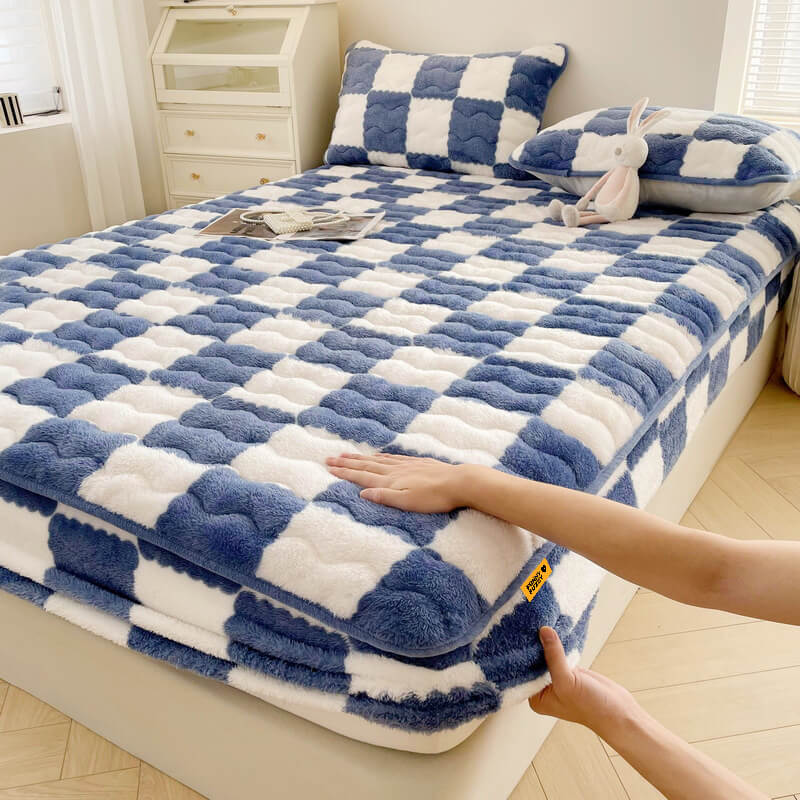 Milk Velvet Checked Fitted Sheet Mattress Cover for Cozy Bedding-Orizon Depot
