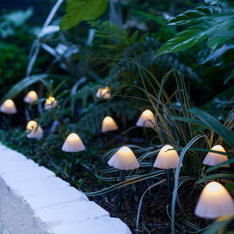 Contemporary Creative Plastic Solar LED Mushroom Lights String Lamp For Outdoor Patio