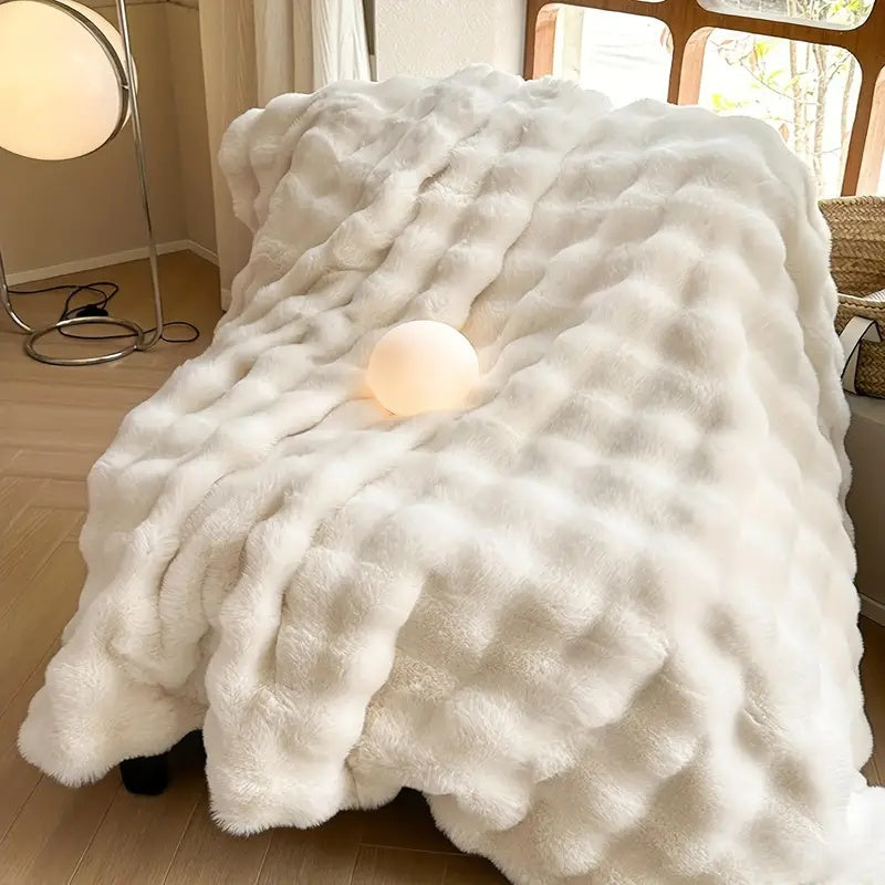 Cozy Ultra-Soft Throw Blanket for Ultimate Comfort - Outdoor Decor