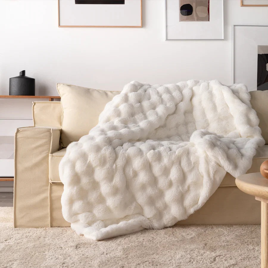 Cozy Ultra-Soft Throw Blanket for Ultimate Comfort - Outdoor Decor