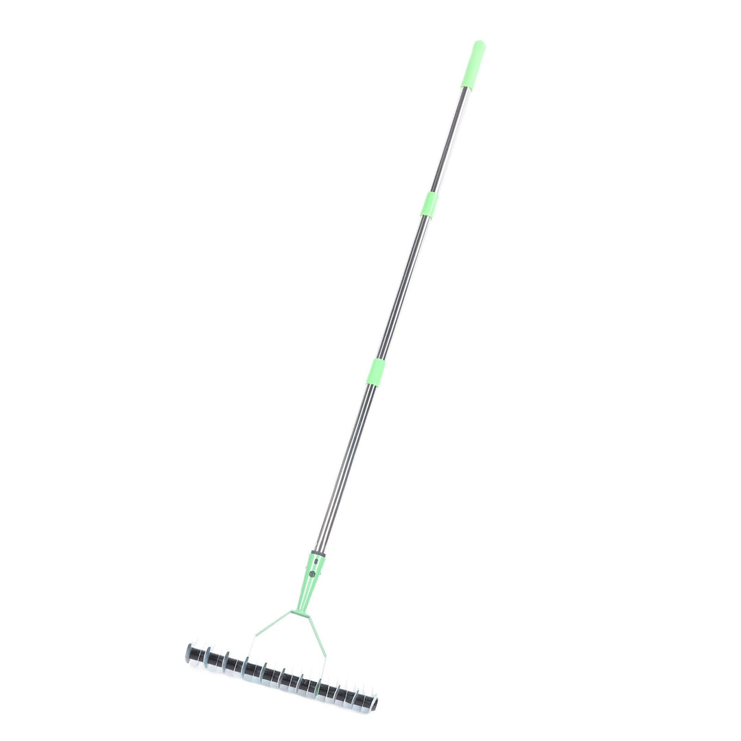 Long Reach Thatch Rake for Efficient Dethatching of Dead Grass