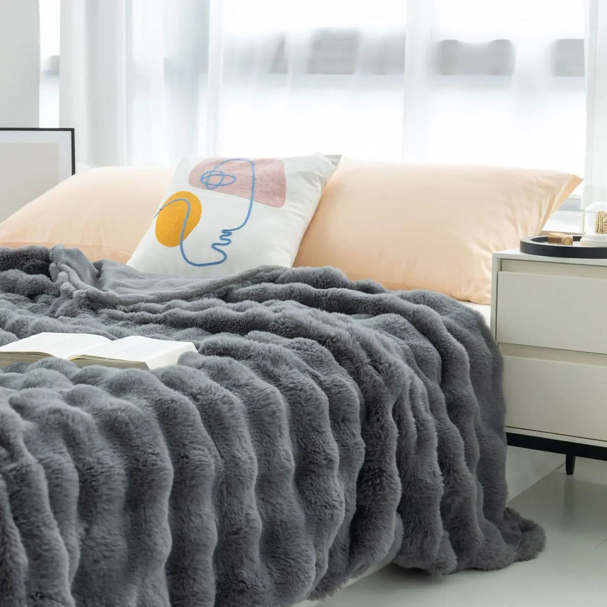 Soft Premium Bunny Blanket for Living Room and Bedroom Comfort