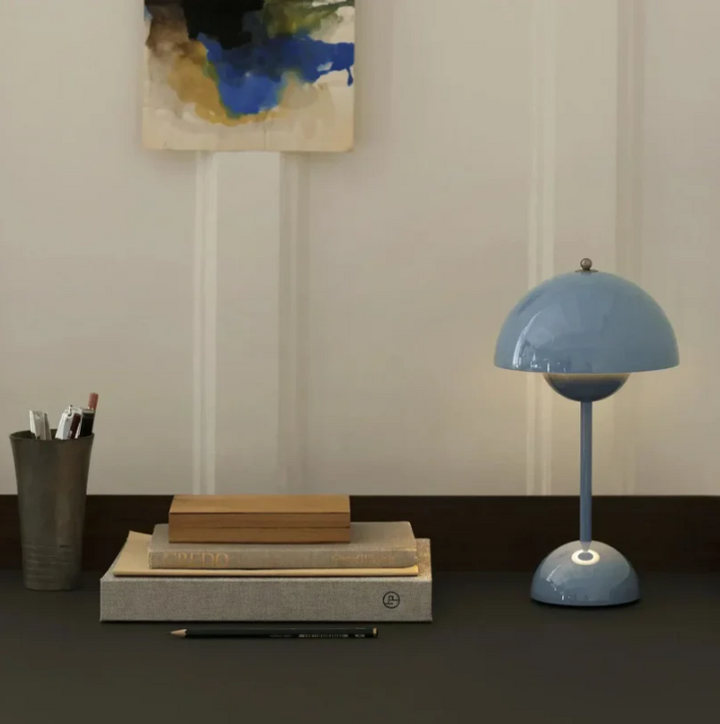 Scandinavian Design Modern Touch Table Lamp for Home Decor