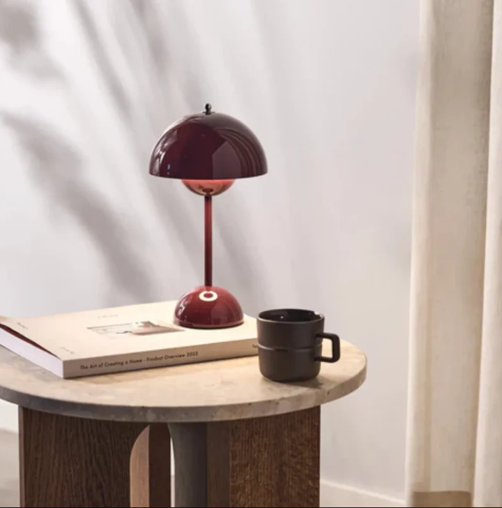 Scandinavian Design Modern Touch Table Lamp for Home Decor