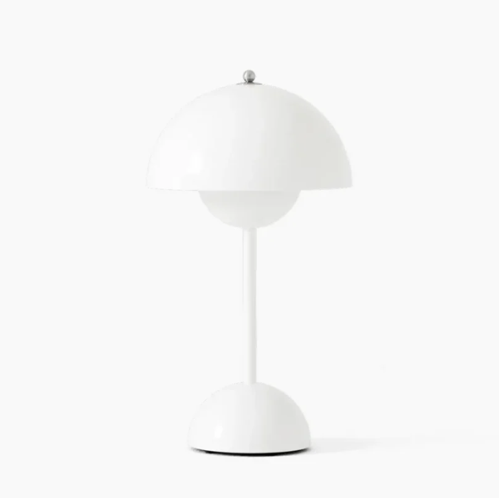 Scandinavian Design Modern Touch Table Lamp for Home Decor