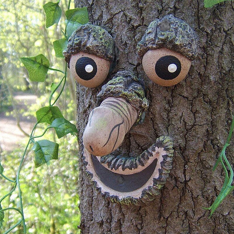 Nature-Inspired Tree Face Bird Feeder Station for Outdoor Decor-Orizon Depot