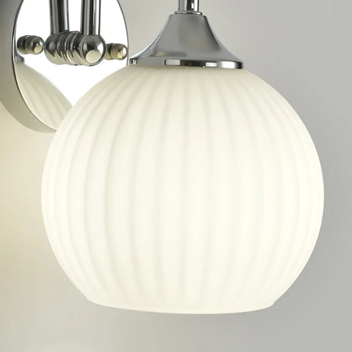 Modern Chrome Wall Lamp | Minimalist Design for Contemporary Spaces