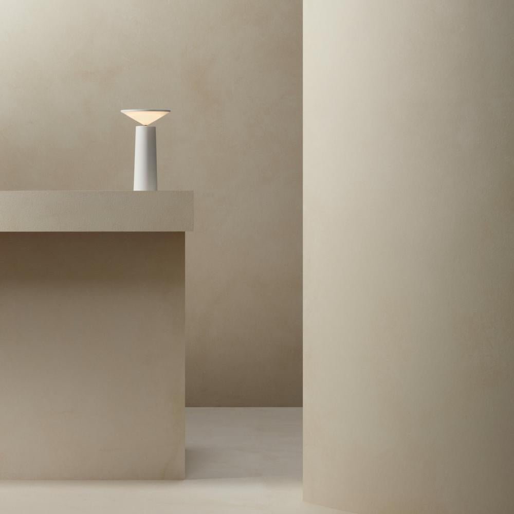 Modern Dimmable Table Lamp | Stylish Lighting for Any Space