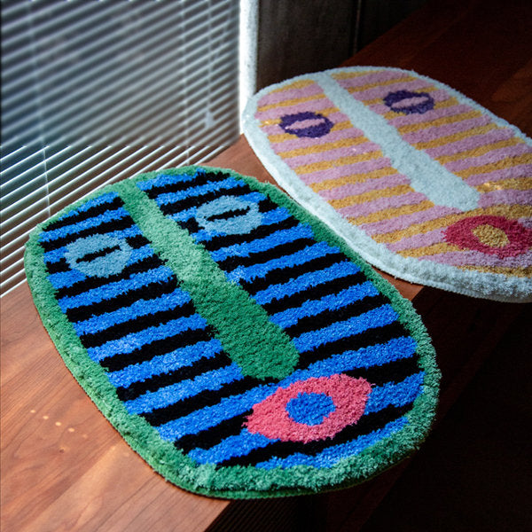 Abstract Face Bath Mat - Stylish and Modern Bathroom Decor-Orizon Depot