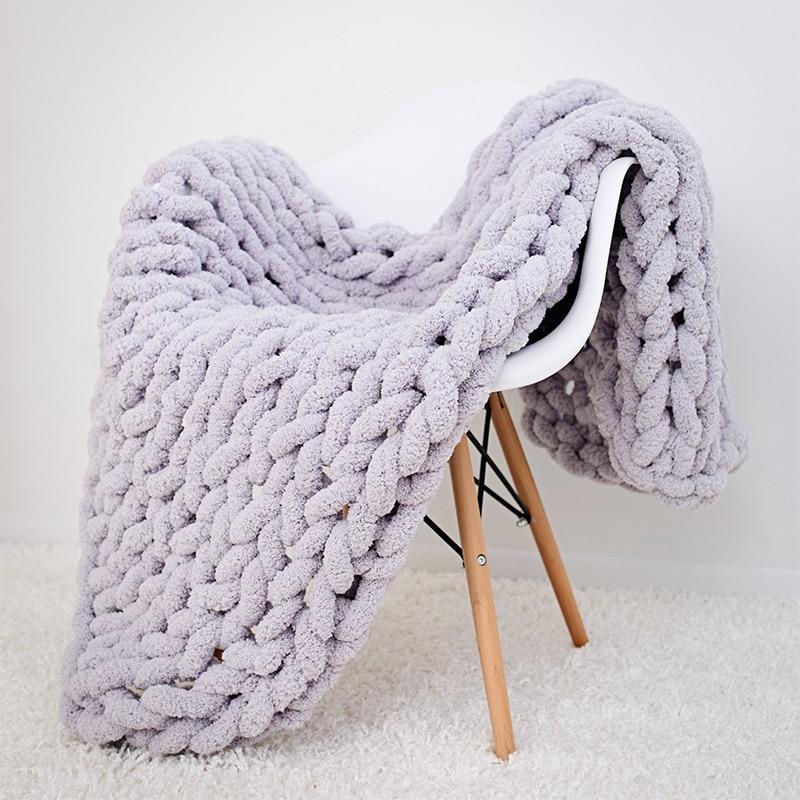 Cozy Thick Woven Blanket for Sofa and Bed - Indoor & Outdoor Use