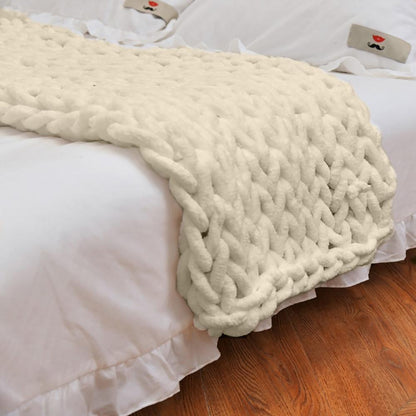 Cozy Thick Woven Blanket for Sofa and Bed - Indoor & Outdoor Use