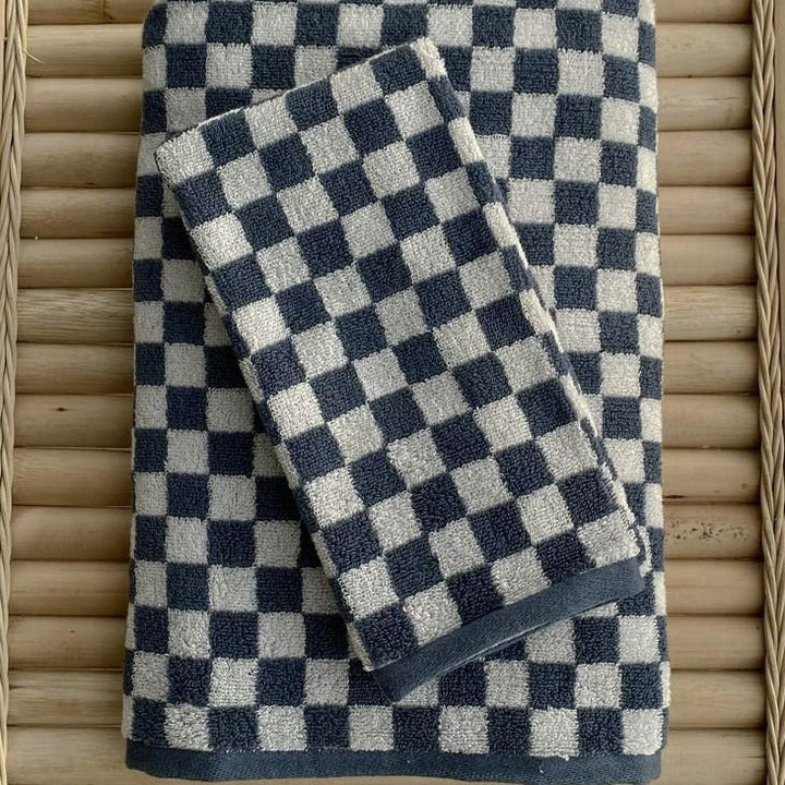 Classic Checkerboard Towel Set - Stylish and Absorbent Towels-Orizon Depot