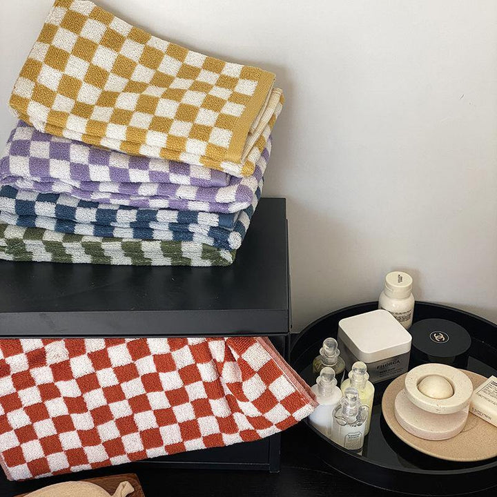 Classic Checkerboard Towel Set - Stylish and Absorbent Towels-Orizon Depot