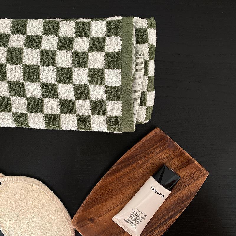 Classic Checkerboard Towel Set - Stylish and Absorbent Towels-Orizon Depot