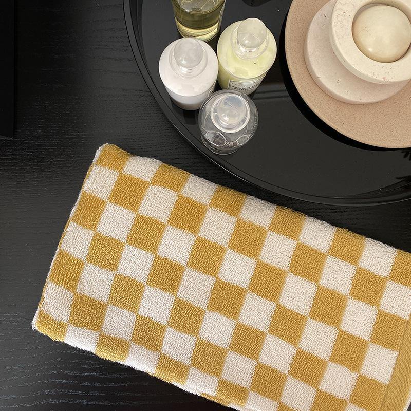 Classic Checkerboard Towel Set - Stylish and Absorbent Towels-Orizon Depot