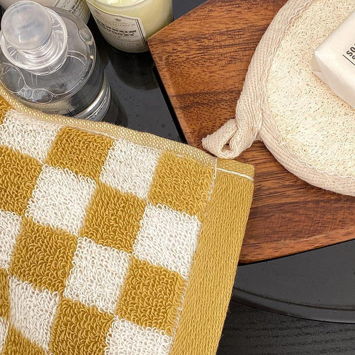 Classic Checkerboard Towel Set - Stylish and Absorbent Towels-Orizon Depot