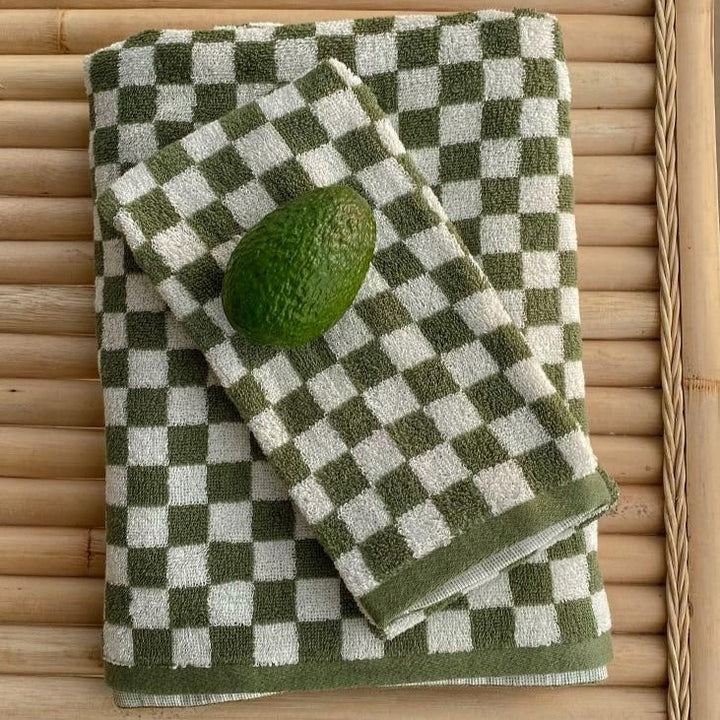 Classic Checkerboard Towel Set - Stylish and Absorbent Towels-Orizon Depot
