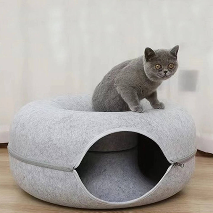 Cozy Round Cat Bed for Ultimate Comfort and Relaxation