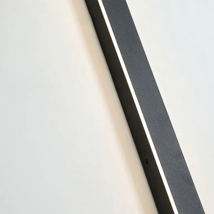 Linear Black Minimalist LED Outdoor Wall Light-Orizon Depot