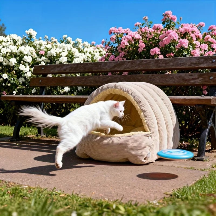 Cozy Arctic Fleece Enclosed Cat Cave Bed for Ultimate Comfort