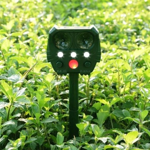 Solar Ultrasonic Snake Repeller for Effective Pest Control