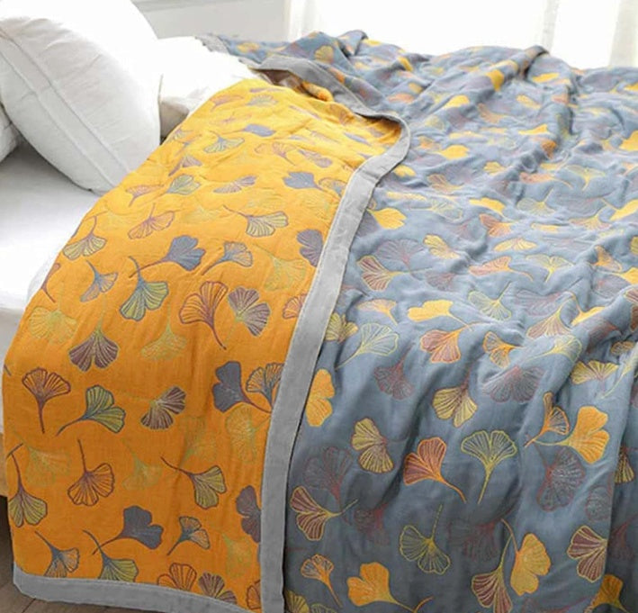 Stylish Leaf Throw Blanket for Home Decor - Indoor & Outdoor Use