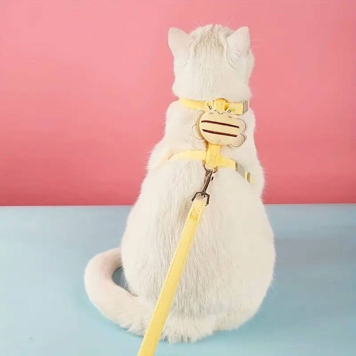 Adjustable Cat Collar and Harness Set for Comfort and Safety