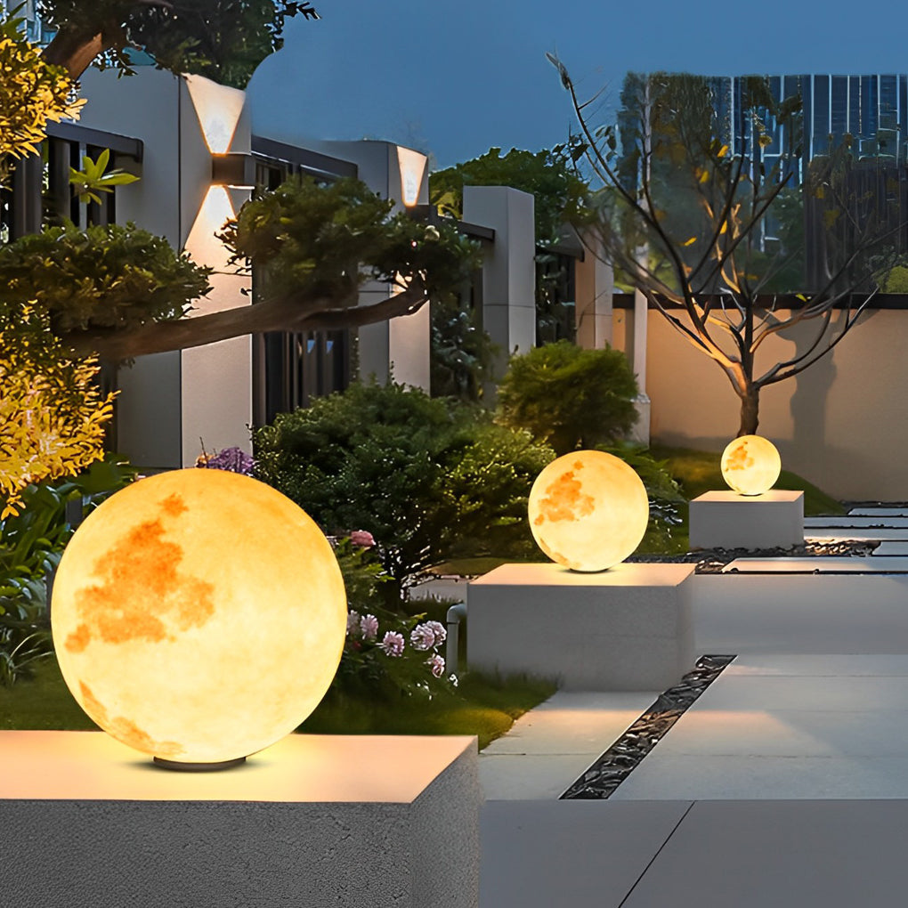 Moon-Shaped Stone Outdoor Decorative Pillar Light