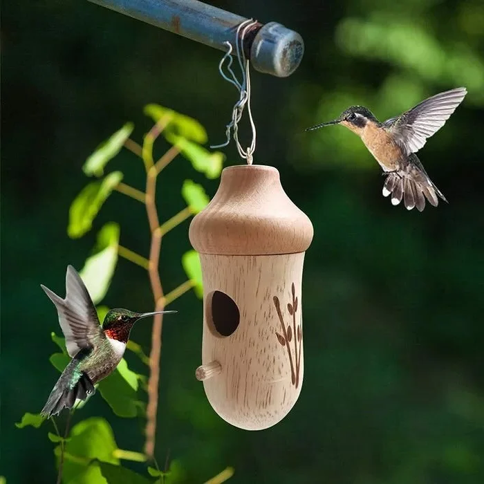 Wooden Hummingbird House - Perfect Gift for Nature Enthusiasts