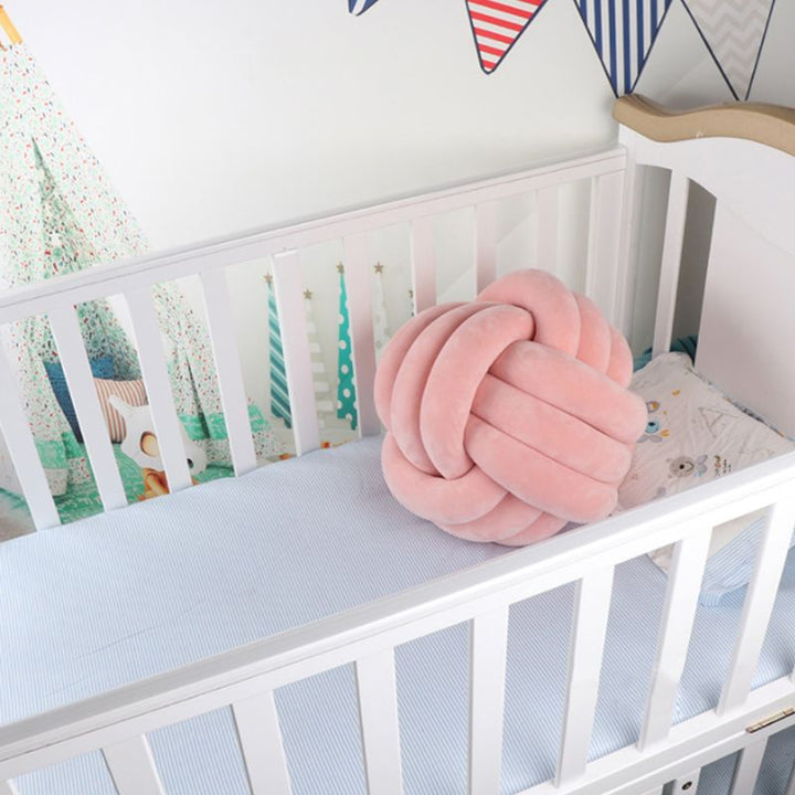 Knot Kissing Blanket - Cozy and Stylish for Ultimate Comfort-Orizon Depot