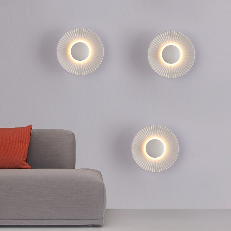 Modern Metallic Sun Design Wall Lamp