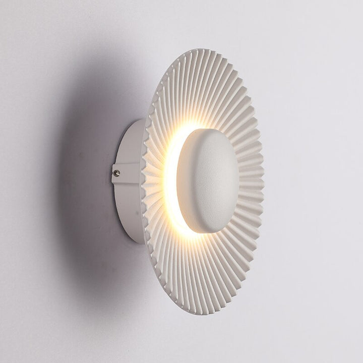 Modern Metallic Sun Design Wall Lamp