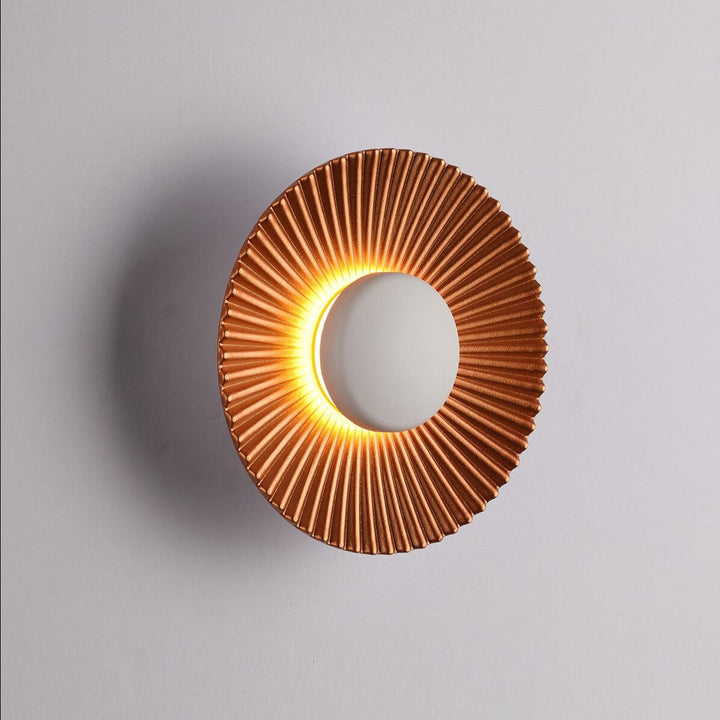 Modern Metallic Sun Design Wall Lamp